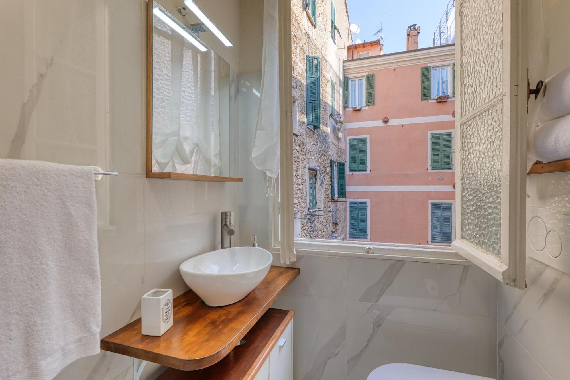 Casa Dritta Apartment Bordighera Exterior photo